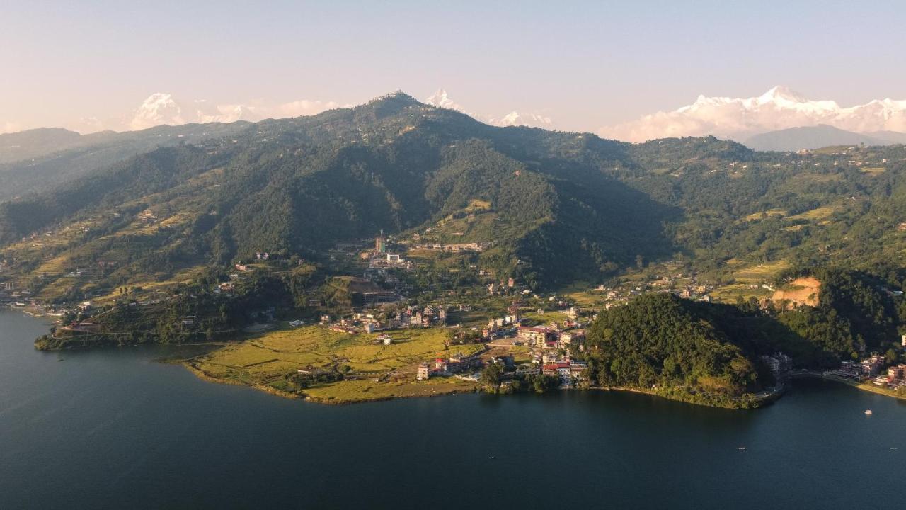 Hotel Pushkar Pokhara Exteriör bild